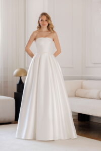 225 anika 01 0o7a9038